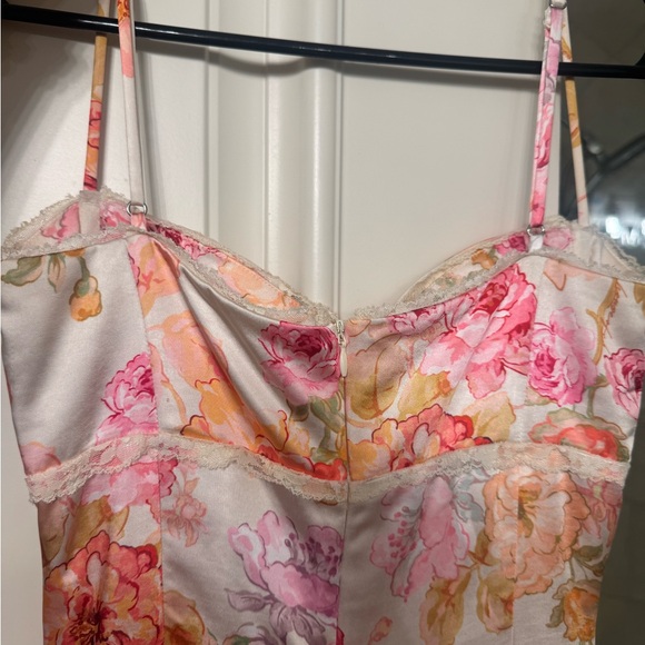 HOUSE OF CB Josefina dress - Picture 5 of 5